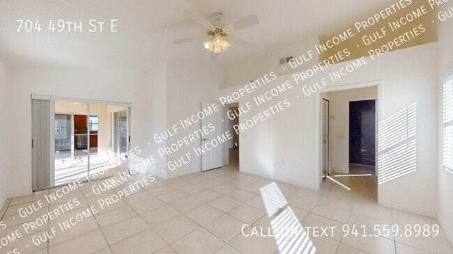 Building Photo - 704 49th St E