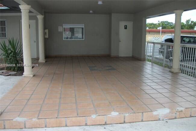 Building Photo - 13900 Lake Placid Ct
