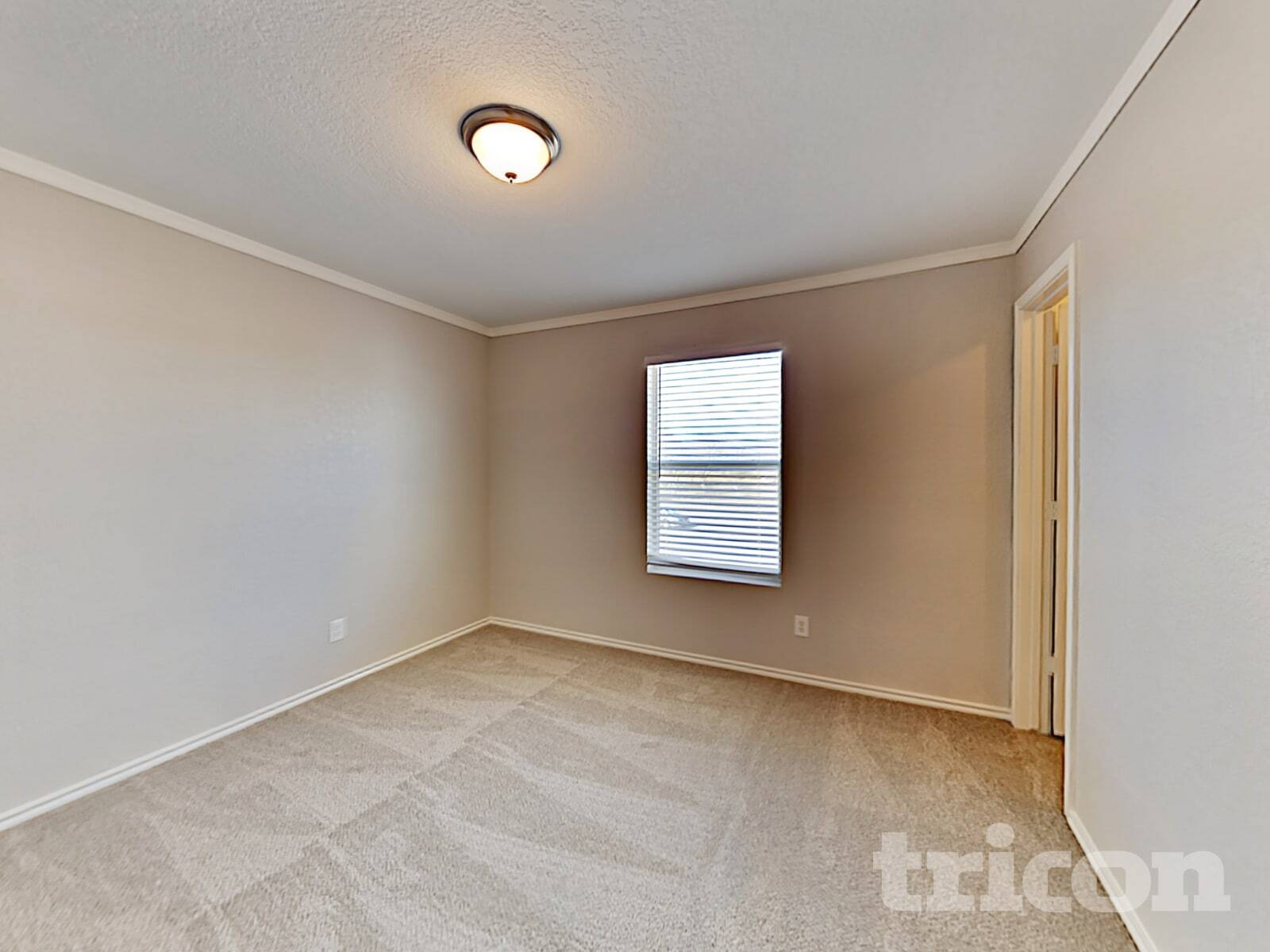 Building Photo - 9722 Amber Cove