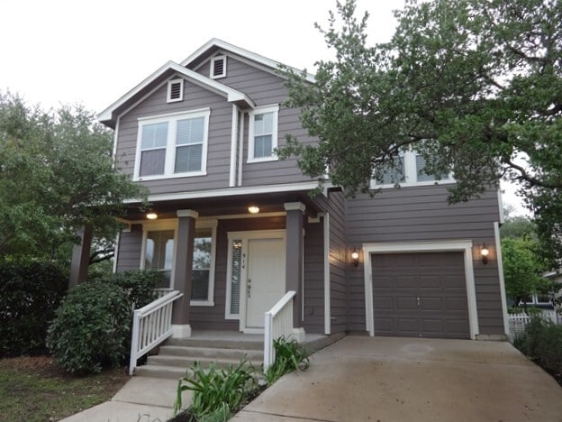 Building Photo - 914 Peyton Pl