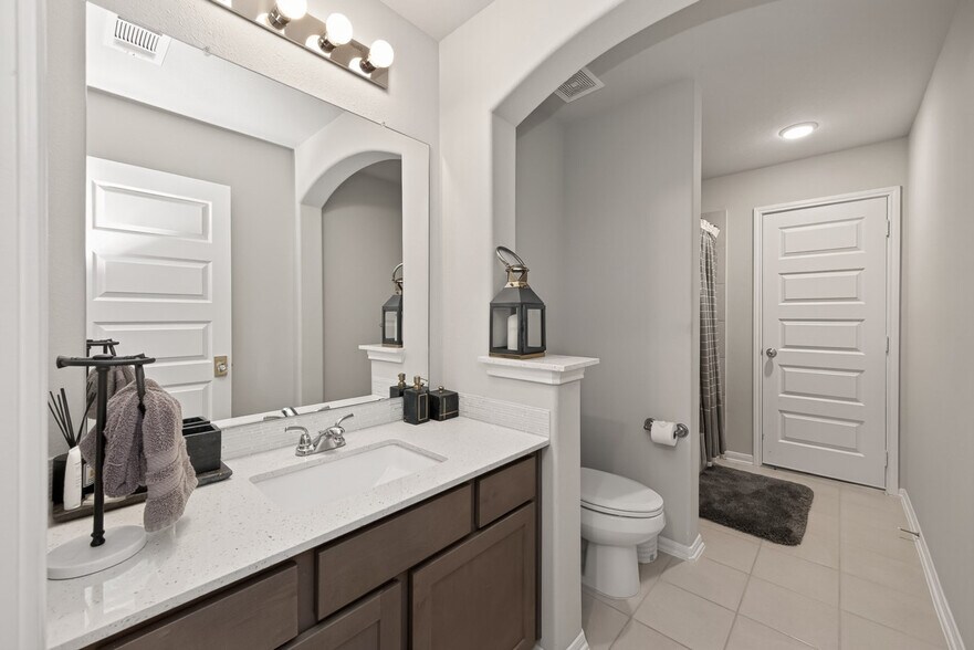 Building Photo - 11347 Needlerock Ct