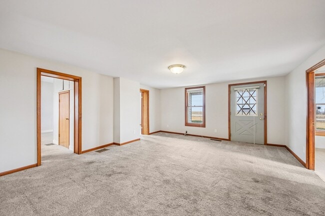 Building Photo - 11N455 Tower Rd