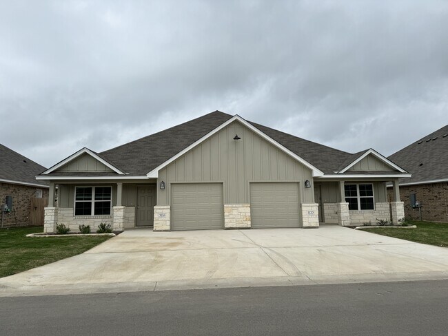 Building Photo - 3116 Wasilla Dr