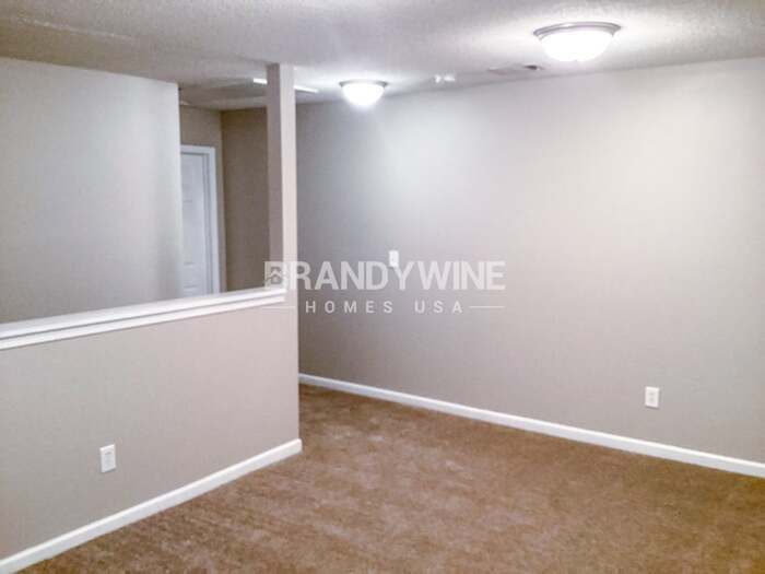 Building Photo - 5284 Hanover St