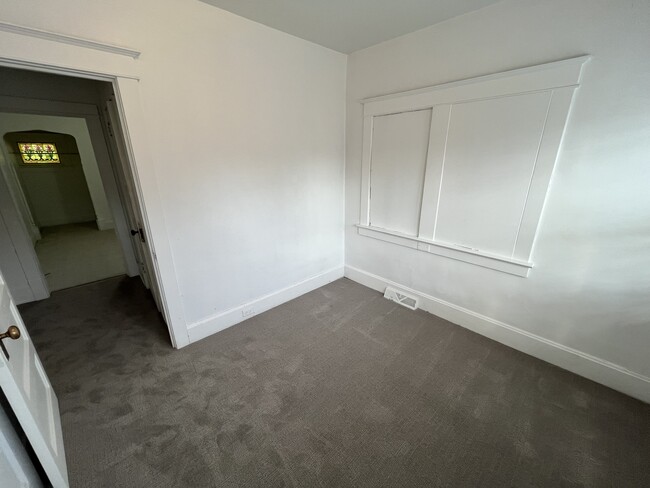 Building Photo - 2834 Java Ct