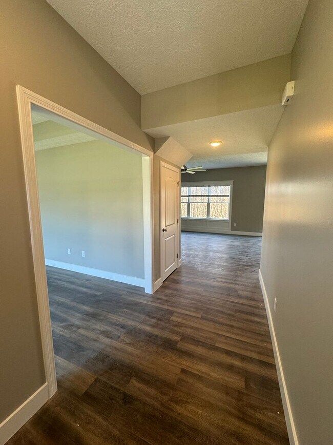 Building Photo - 4 Bedroom Single Family Home - WEST LAFAYETTE