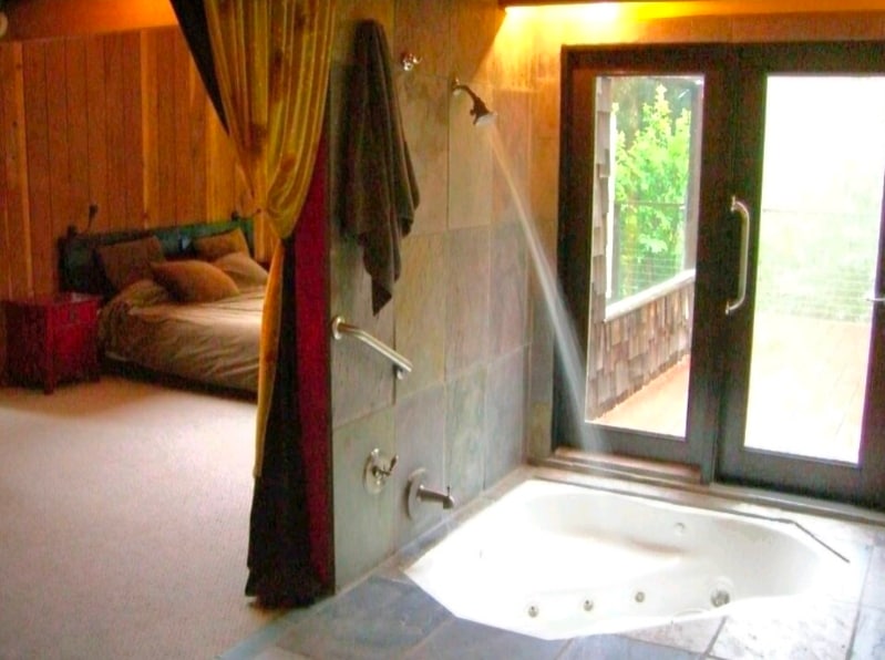 Building Photo - 29090 Robinson Cyn Rd