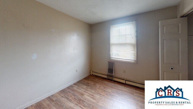 Building Photo - 14 Ferndale St