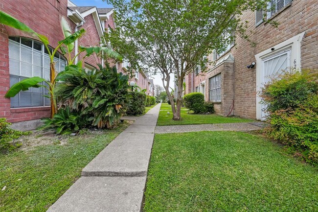 Building Photo - 11735 Alief Clodine Rd