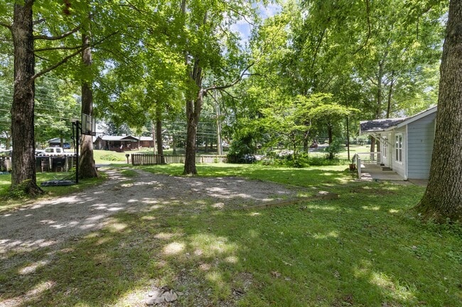 Building Photo - 4025 Brush Hill Rd