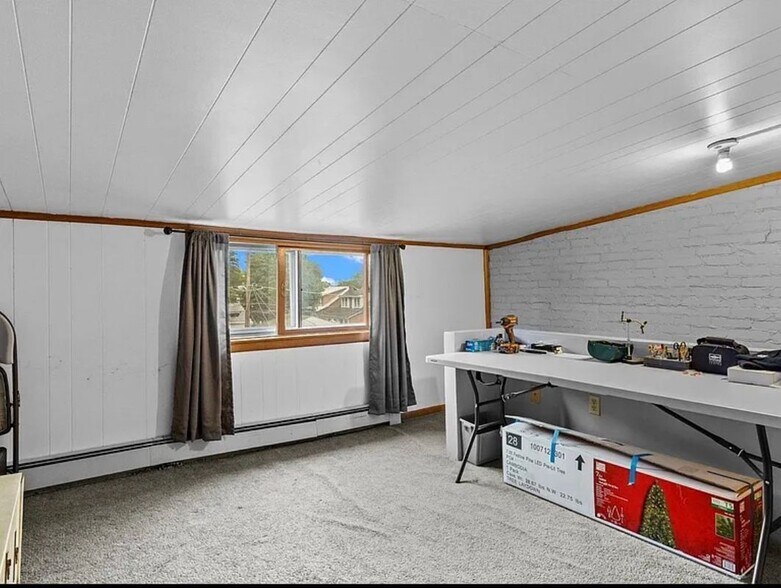 Building Photo - 408 S Lincoln Ave