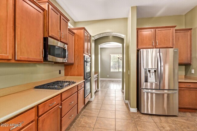 Building Photo - 3144 E Lynx Way