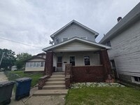 Building Photo - 3 Bedroom House