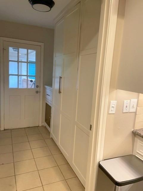 Building Photo - 3411 Hideaway Ln
