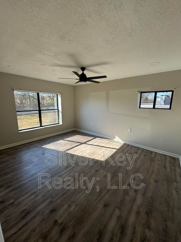 Building Photo - 116 Old Athens Pike