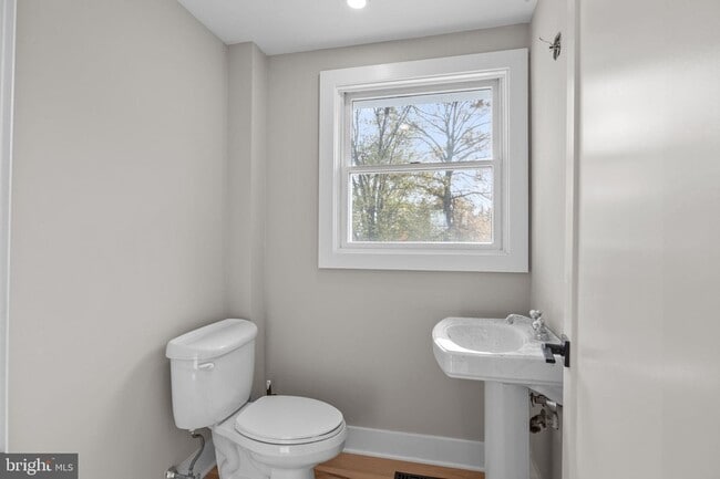 Building Photo - 271 Stoopville Rd