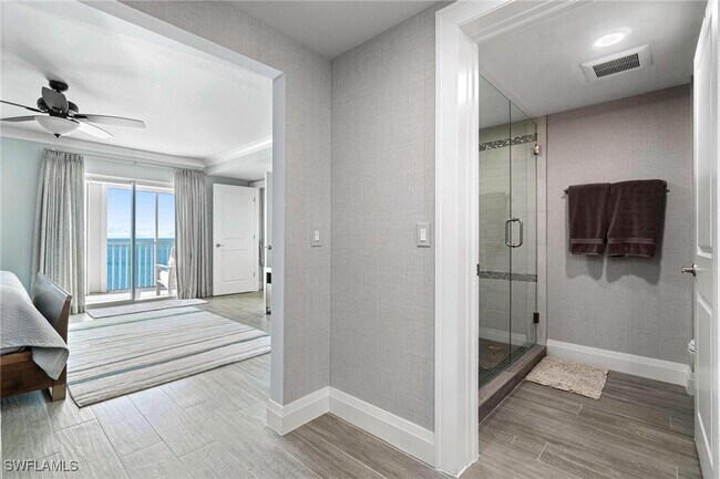 Building Photo - 9051 Gulf Shore Dr