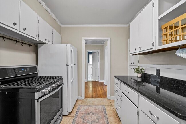 Building Photo - 3519 Philwood Ave