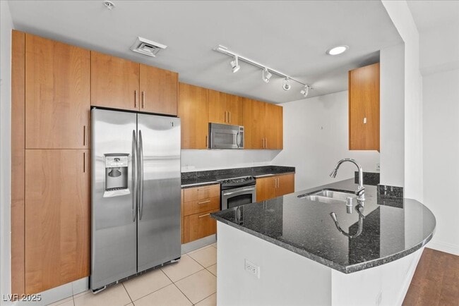 Building Photo - 200 W Sahara Ave