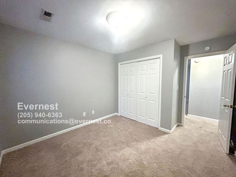 Building Photo - 632 Parkside Cir