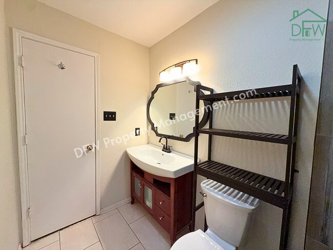 Building Photo - Charming 3-Bedroom Home for Lease in Arlington