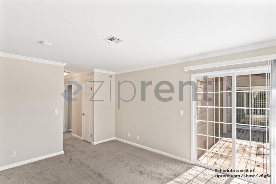 Building Photo - 600 Canyon Oaks Dr