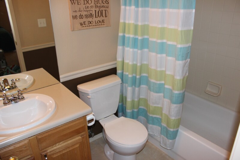 Building Photo - 4142 Heathmoor Dr