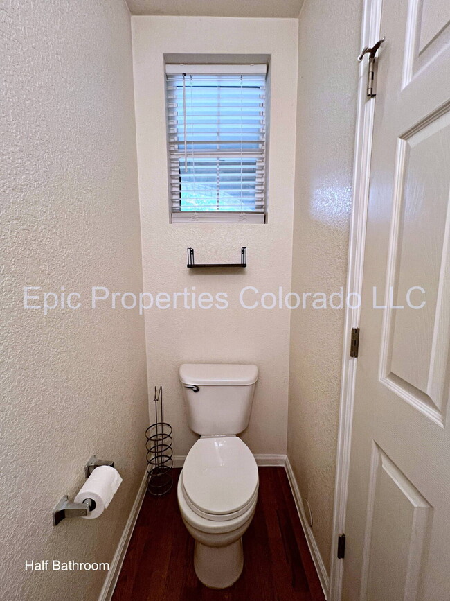 Building Photo - Stunning Saddle Rock East Townhouse | 2 BD + Loft | 2.5 BA | 2-Car Garage