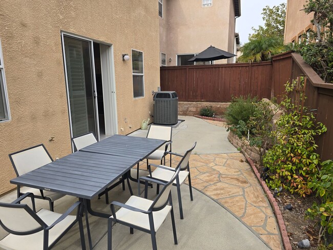 Building Photo - Nicely Updated Three Bedroom Home in Torrey Hills