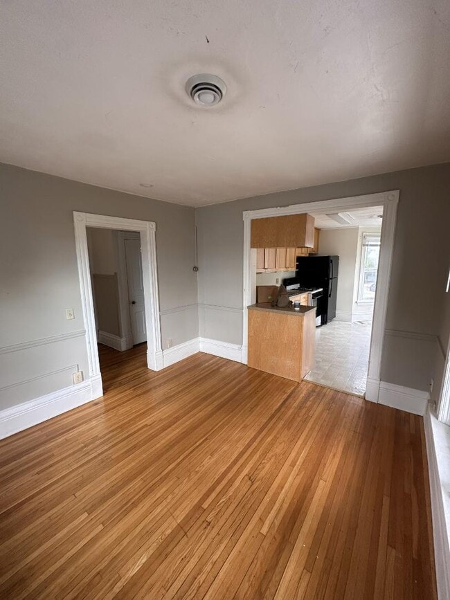 Building Photo - 751 Jenifer St