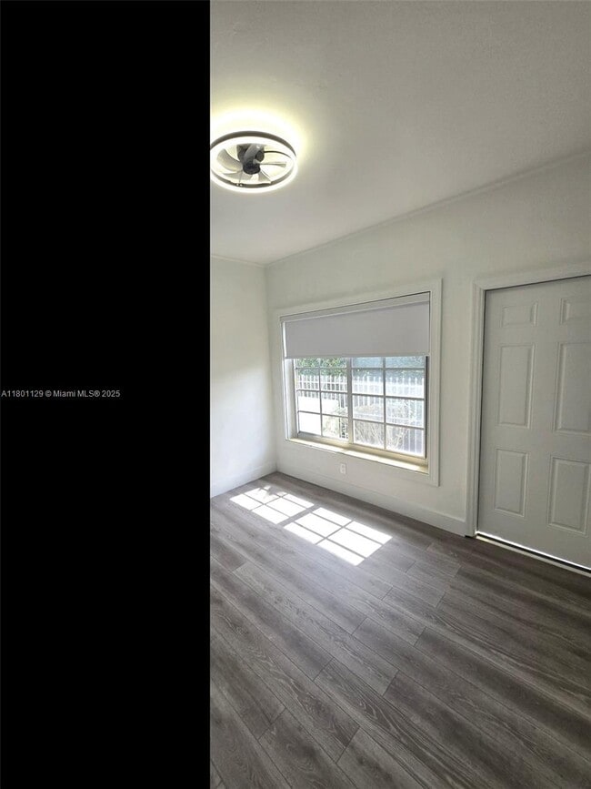 Building Photo - 2131 Calais Dr