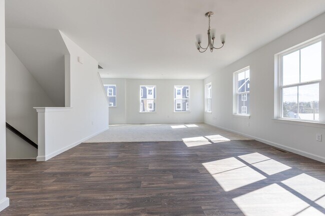 Building Photo - Brand New End Unit 3 bed, 2.5 bath townhome in Carlisle!