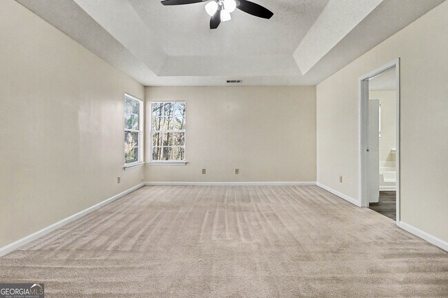 Building Photo - 7134 Hazelwood Dr