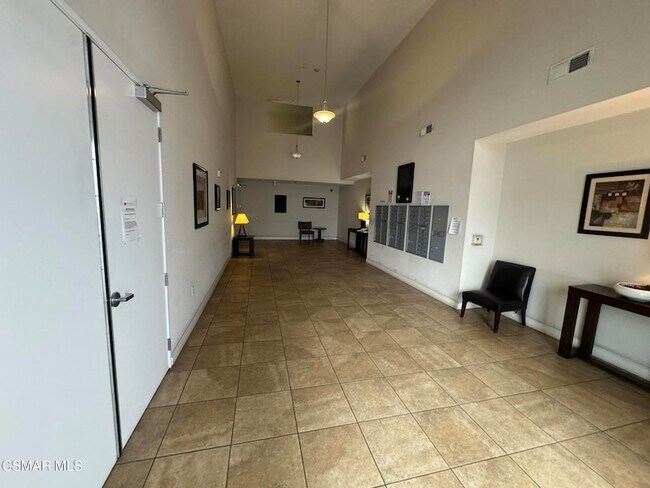 Building Photo - 14412 Killion St