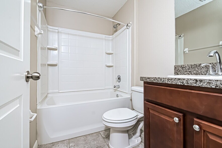 Building Photo - 1516 Climbing Dayflower Dr