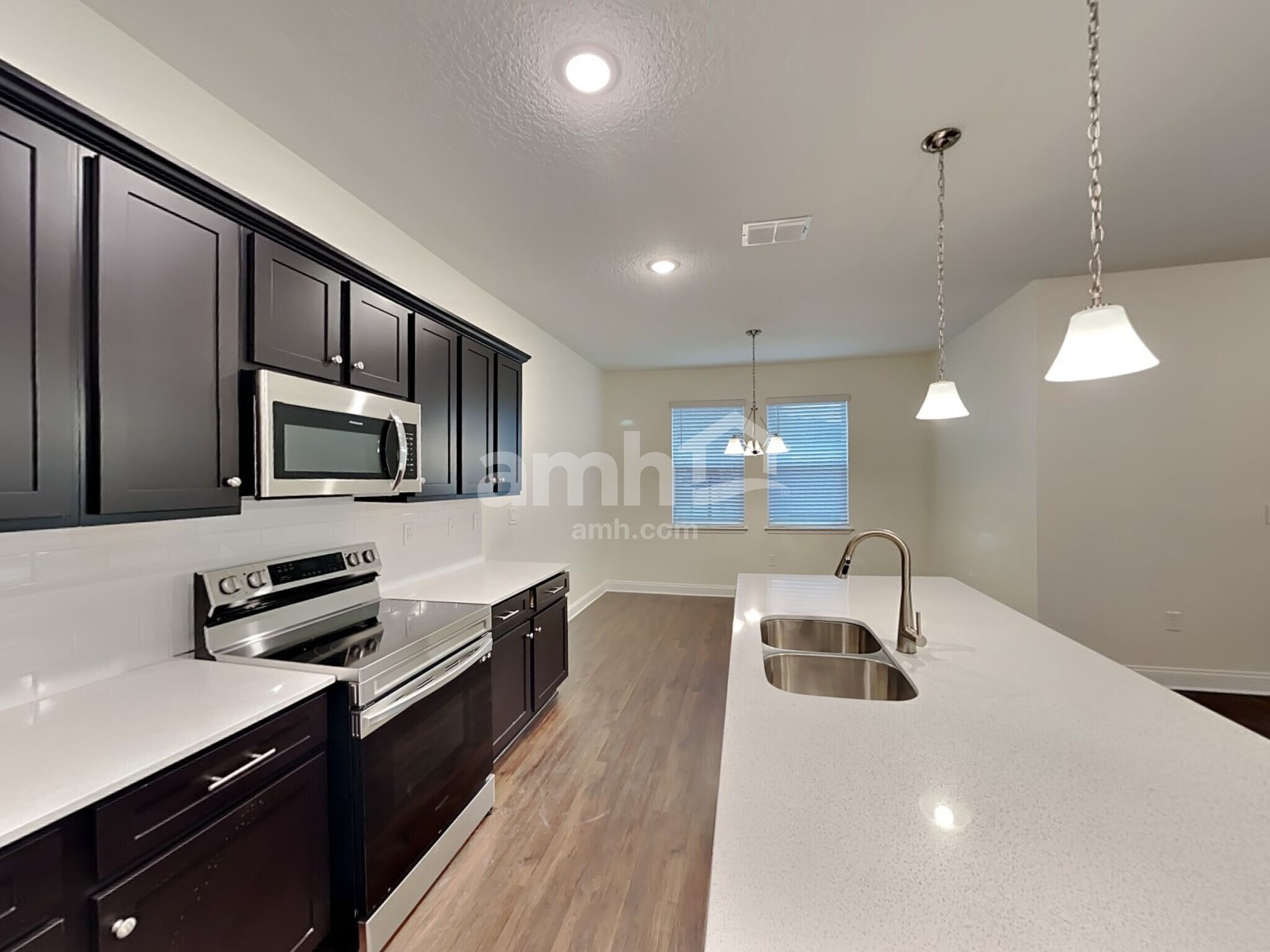 Building Photo - 6154 Little Blf Cir