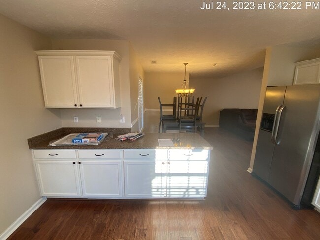 Building Photo - 413 Rushmore Ct