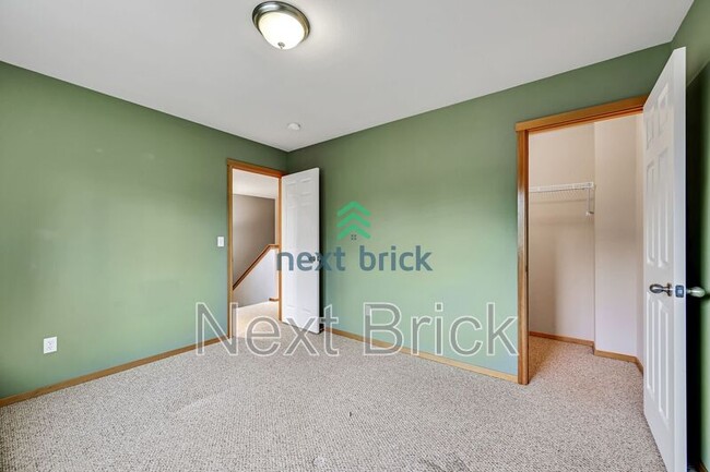 Building Photo - 7720 64th Pl NE