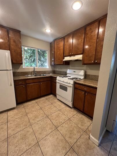 Building Photo - 851 S 33rd St