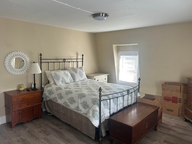 Building Photo - 35 Grove St