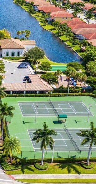 Building Photo - 229 Vinadio Blvd