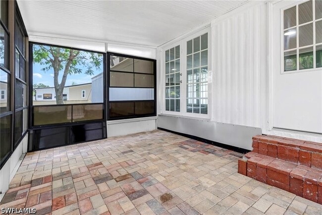 Building Photo - 120 Grassy Key Ln