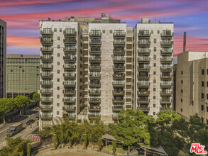 Building Photo - 416 S Spring St