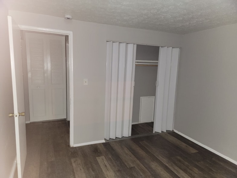 Building Photo - 13540 Superior Rd