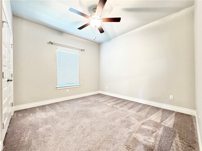 Building Photo - 3786 W Somerville Ln