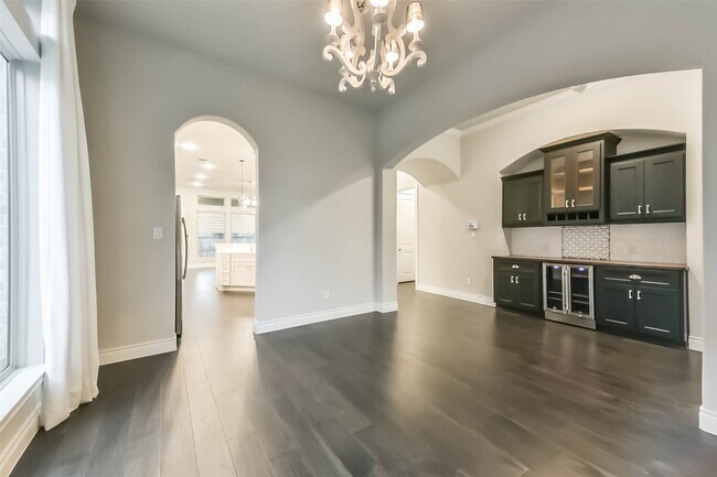 Building Photo - 21825 Enchanted Rock Dr N