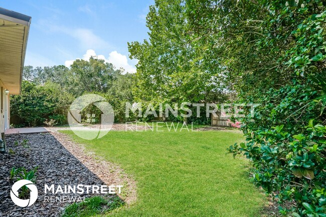 Building Photo - 258 Charles Ave