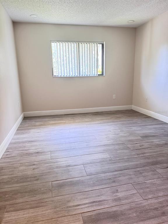 Building Photo - 5555 Baywater Dr