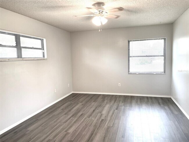 Building Photo - 298 Quail Ct