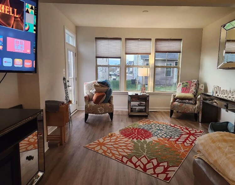 Building Photo - 6144 Margarita Way